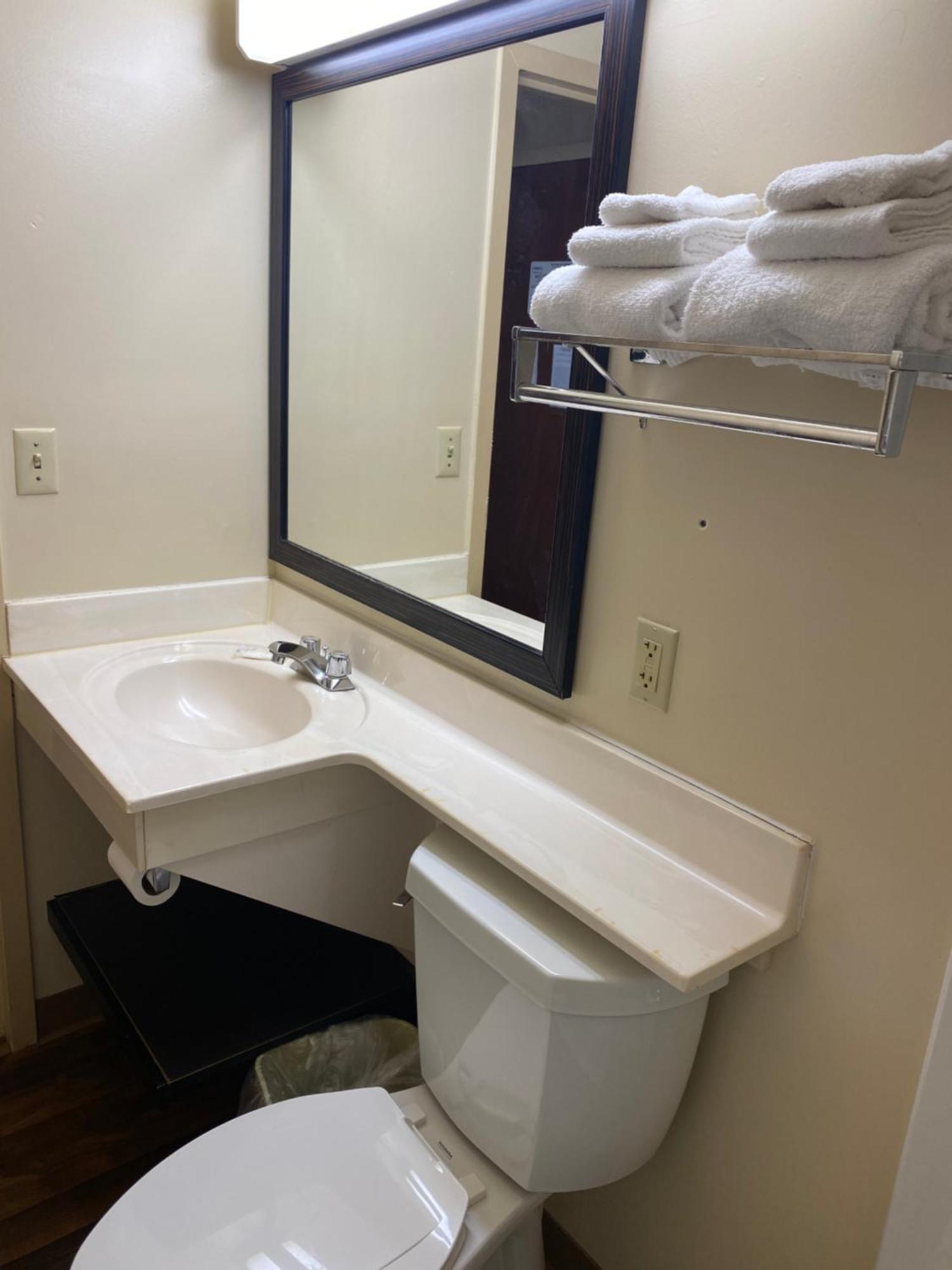Suburban Studios Auburn Hills - Detroit Extérieur photo