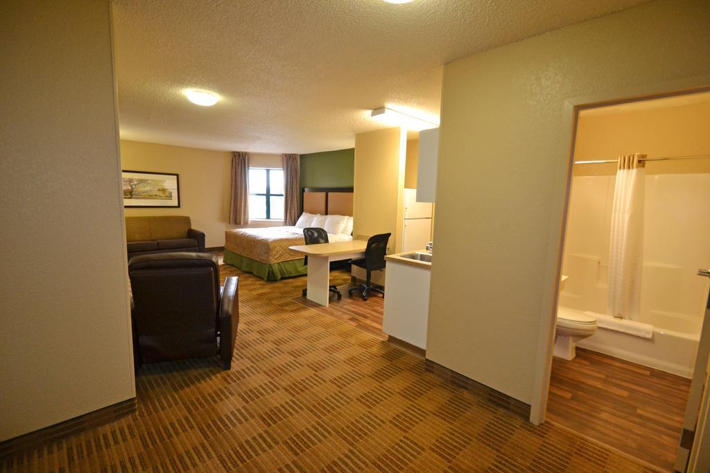 Suburban Studios Auburn Hills - Detroit Extérieur photo